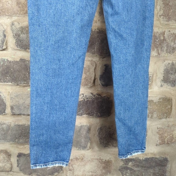 HUDSON Bettie High Rise Taper‎ Jeans In Medium 90s Wash Distressed Hem size 27 - Picture 7 of 12